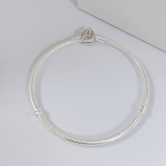 Pandora Marvel The Avengers Logo Clasp Snake Chain Bracelet - Picture 2 of 9